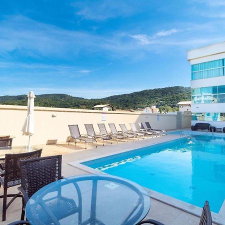 شقة بومبينهاس  في Aluguel Apartamento 2 Quartos Piscina Bombas Sc 419 المظهر الخارجي الصورة