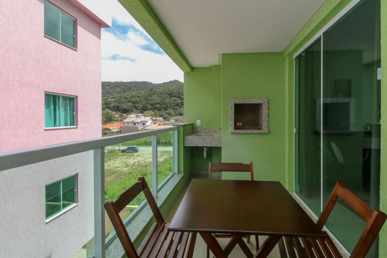 شقة بومبينهاس  في Aluguel Apartamento 2 Quartos Piscina Bombas Sc 419 المظهر الخارجي الصورة