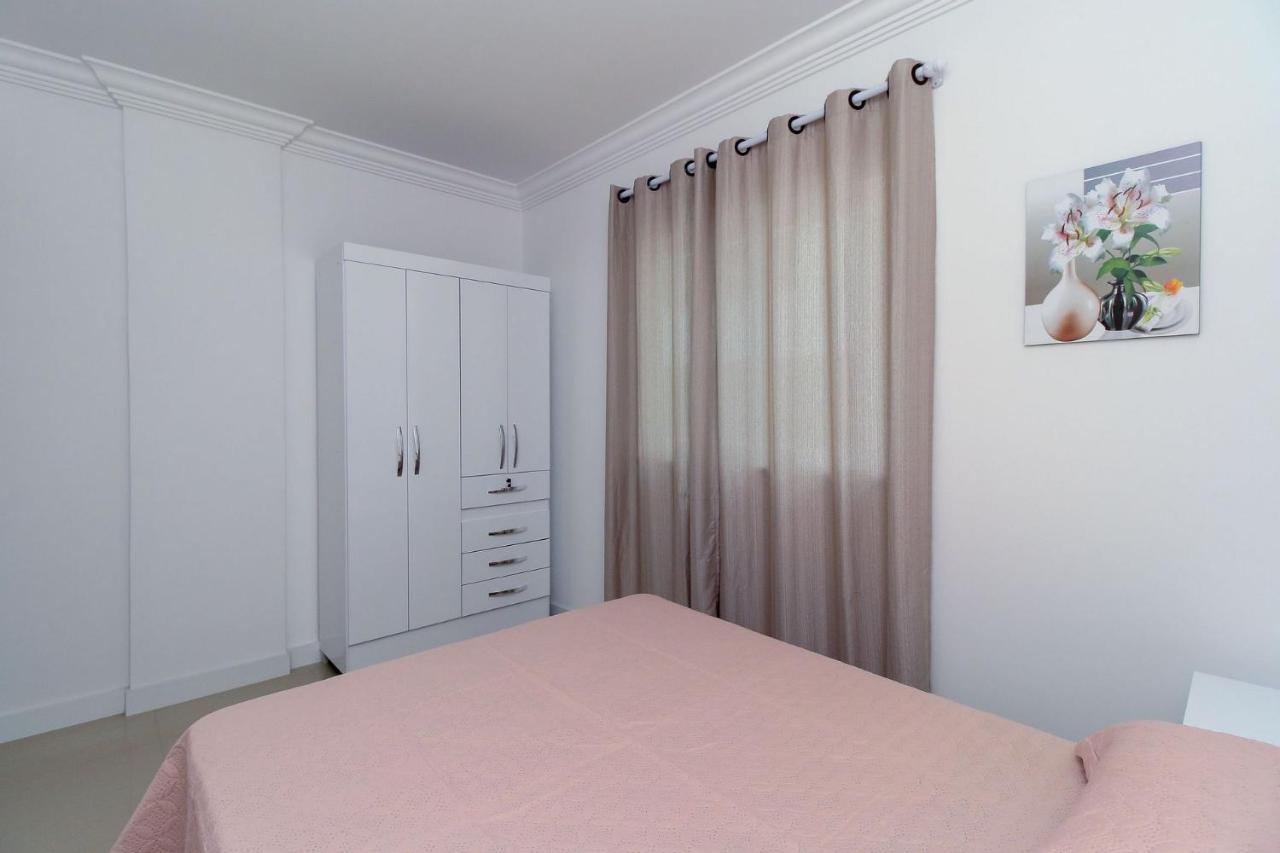 شقة بومبينهاس  في Aluguel Apartamento 2 Quartos Piscina Bombas Sc 419 المظهر الخارجي الصورة