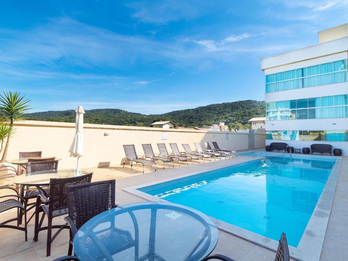شقة بومبينهاس  في Aluguel Apartamento 2 Quartos Piscina Bombas Sc 419 المظهر الخارجي الصورة
