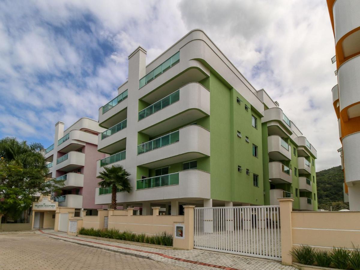 شقة بومبينهاس  في Aluguel Apartamento 2 Quartos Piscina Bombas Sc 419 المظهر الخارجي الصورة